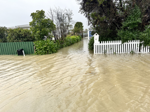 WDC flooddriveway 2606